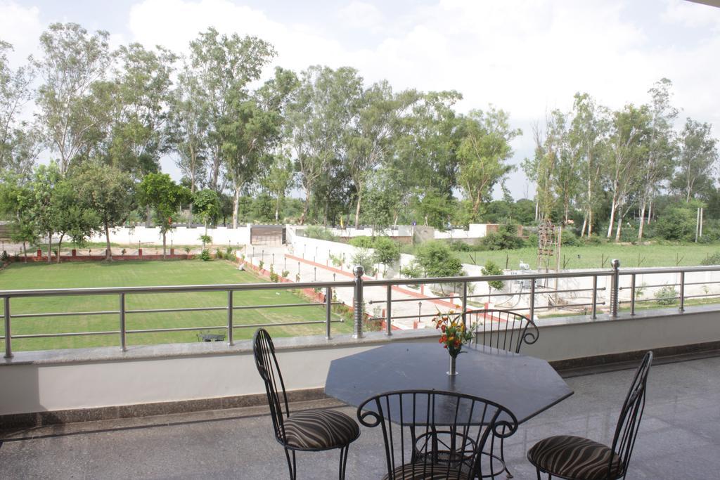 Geetanjali Hotel & Motel Bharatpur Exterior foto